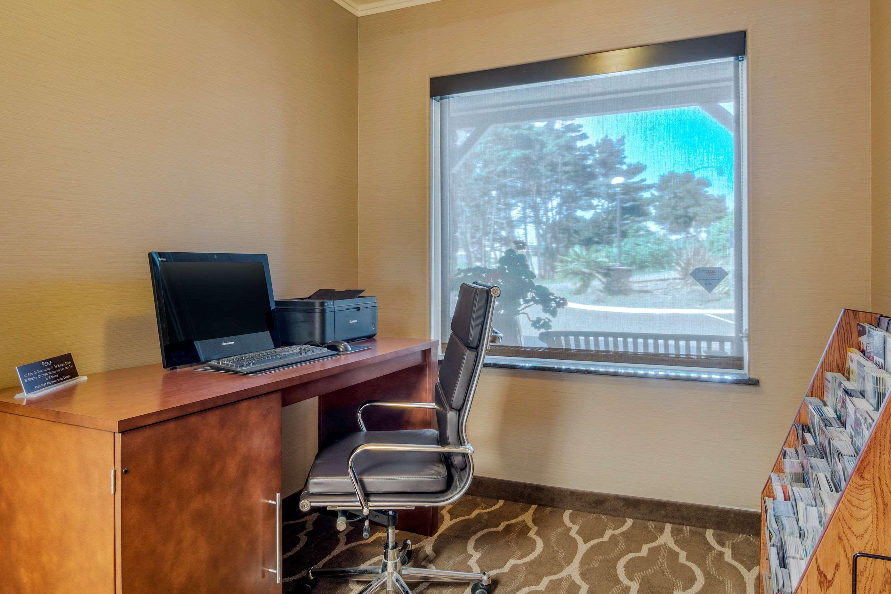 Comfort Inn & Suites Λίνκολν Σίτι Εξωτερικό φωτογραφία