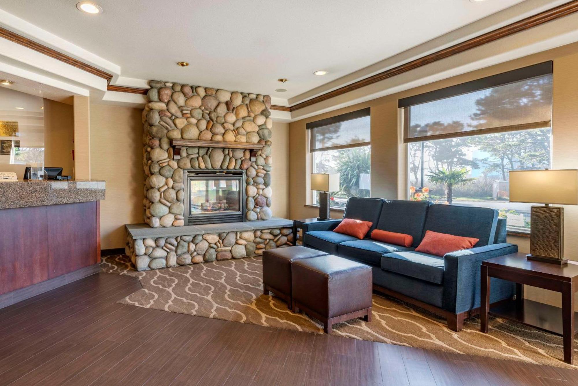 Comfort Inn & Suites Λίνκολν Σίτι Εξωτερικό φωτογραφία